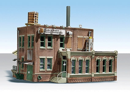 Clyde and Dale's Barrel Factory: Woodland Pre-painted HO (1:87) 5026