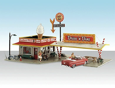 Drive-In Dyna [w/LED] : Woodland Pre-painted HO (1:87) 5029