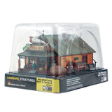 Moe's Fishing Tackle Shop (with LED) : Woodland Pre-Painted HO (1:87) 5047