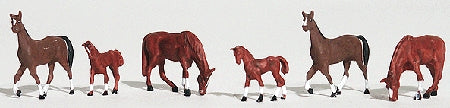 Chestnut Horse : Woodland Pre-painted HO(1:87) 1842