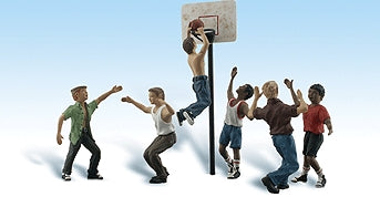 People Playing Basket : Woodland Pre-painted HO(1:87) 1926