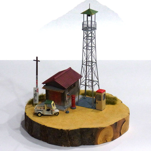 Atalaya de incendios y almacén de extinción de incendios (juego de piezas de escena): Toshio Itoh prepintado 1:80