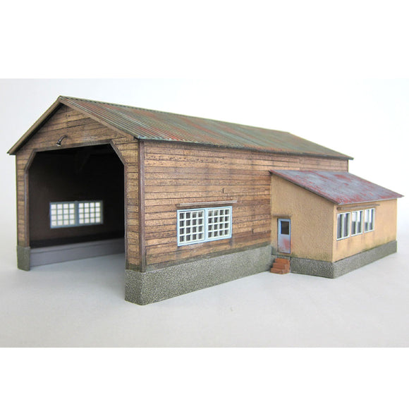 Garaje de madera de 2 líneas Jitetsu: Takumi Diorama Craft House - Producto terminado HO (1:80)