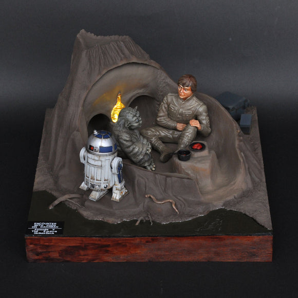 ENCOUNTER WITH YODA ON DAGOBAH Episode 5: The Empire Strikes Back - Painted - Non-scale