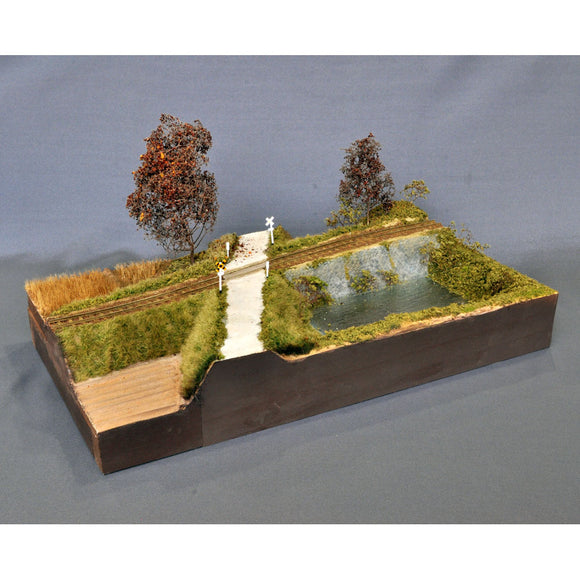 Landscape with a Pond : Yoichi Miyashita Pre-painted 9mm Gauge 1:80