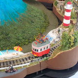 "Train runs, scenery turns!" : Yoshiaki Ishikawa, Diorama art work 1:150
