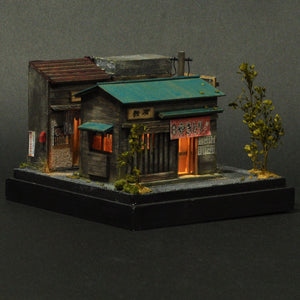 Miniatura cúbica de 90 mm "Cinema Street" : Taro, pintada, Sin escala