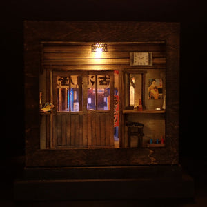 90mm cube miniature "Outside the window 1" : Taro - painted, not to scale