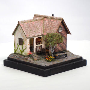 90mm miniature cube "Bakery in the forest" : Taro diorama work non-scale 280