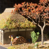 Straw-roofed farmhouse in autumn : Art Stage K - painted 1:150 size
